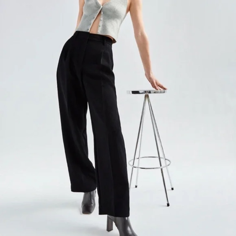 Aritzia Wilfred Effortless Pants Black Women’s Sz 6 | Classic Tailored Fit high